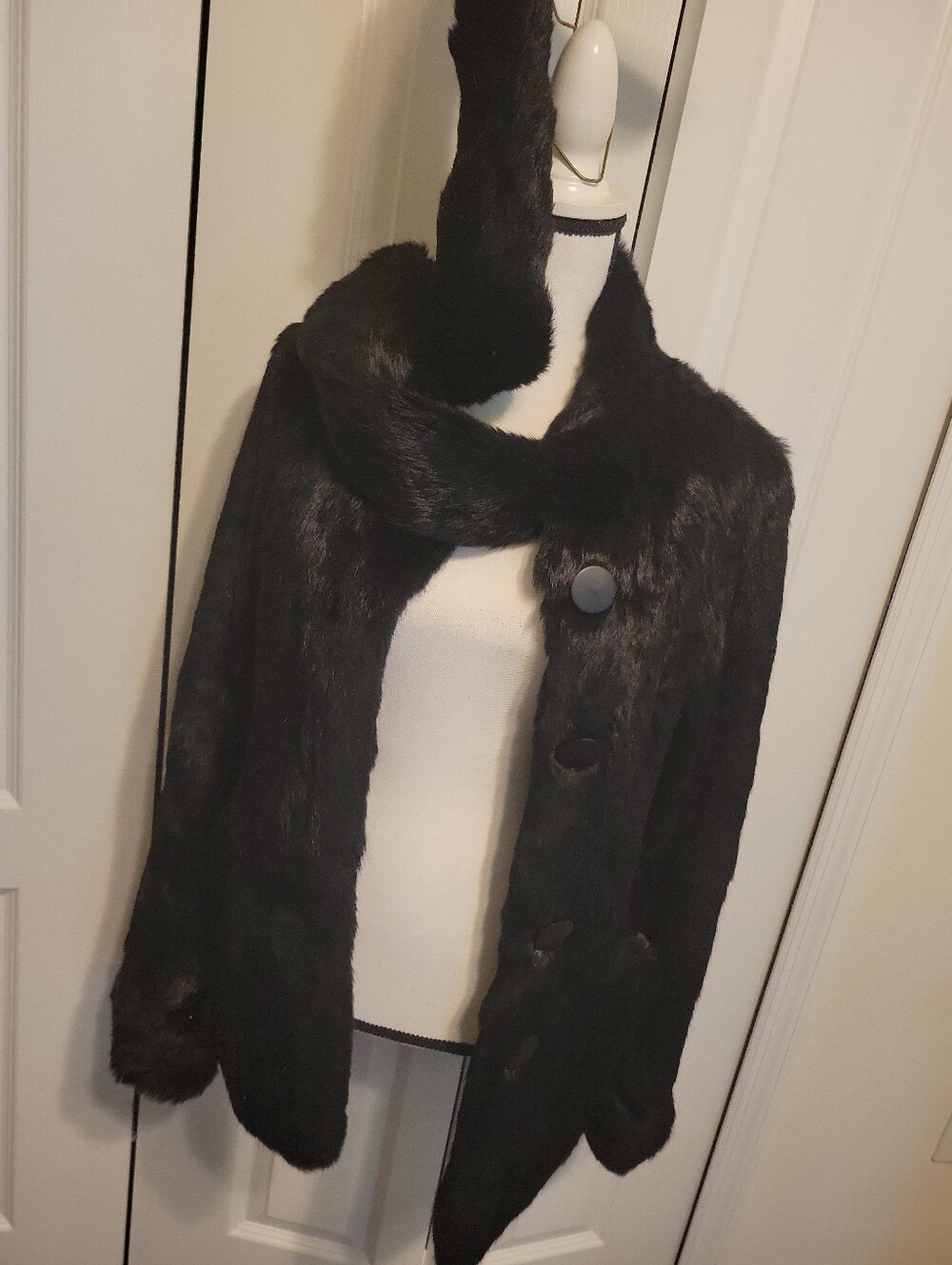 Vintage Black  Fur Women's Coat Small/med - Picture 6 of 7